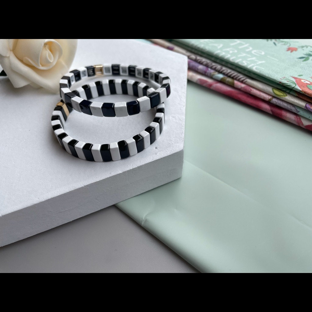 Roxanne Assoulin Set Of Two Bracelet 100$